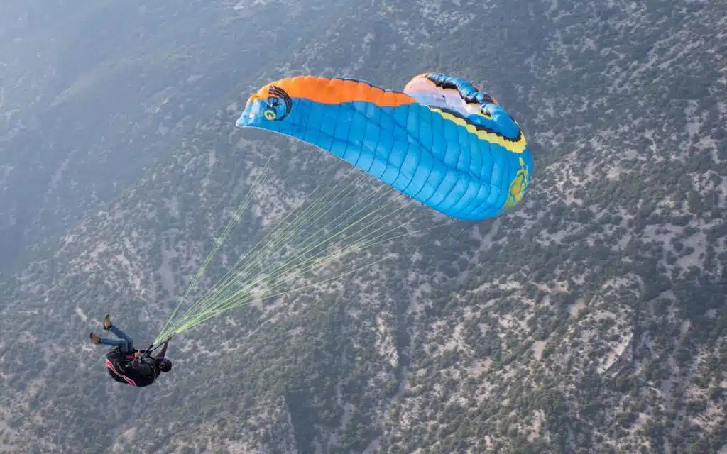 Manoeuvre de décrochage en parapente