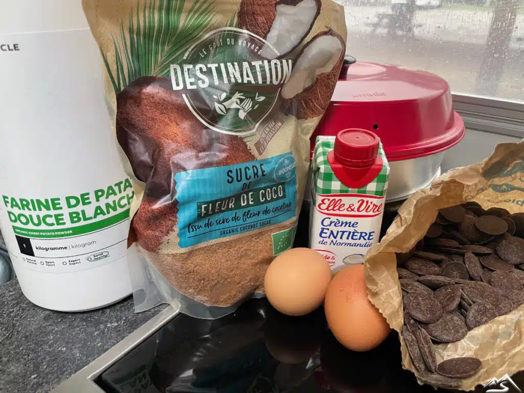 Ingrédients nécessaires pour la réalisation du gâteau chocolat